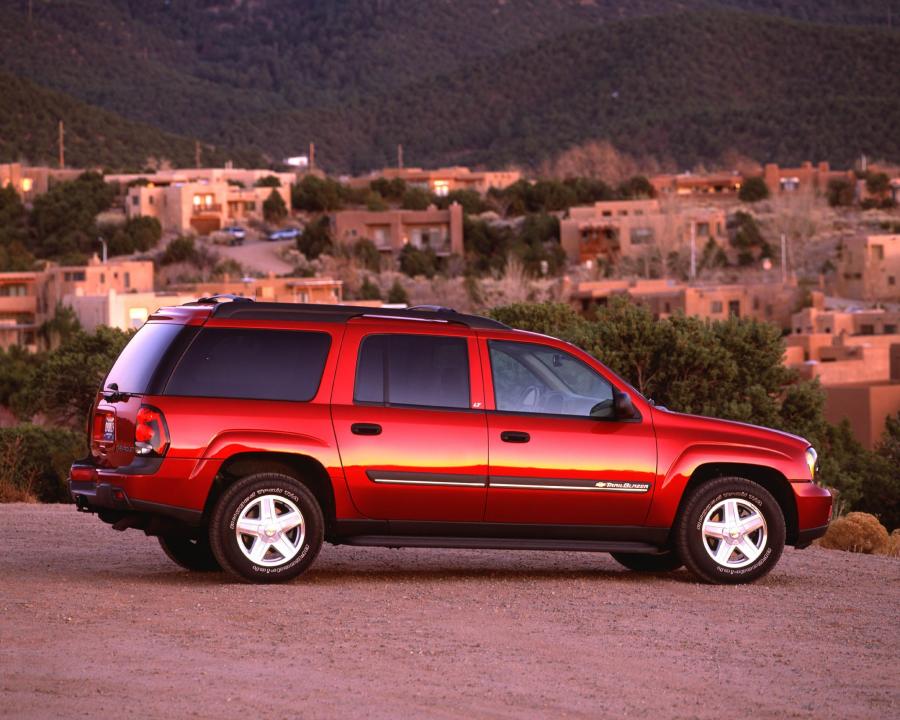  Chevrolet TrailBlazer EXT 2003 года  (фото 16 из 17)